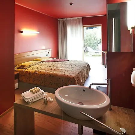 Ambienthotel 3* マルチェージネ