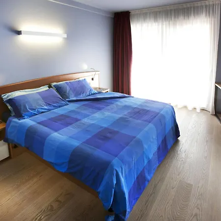 ホテル Ambienthotel 3*